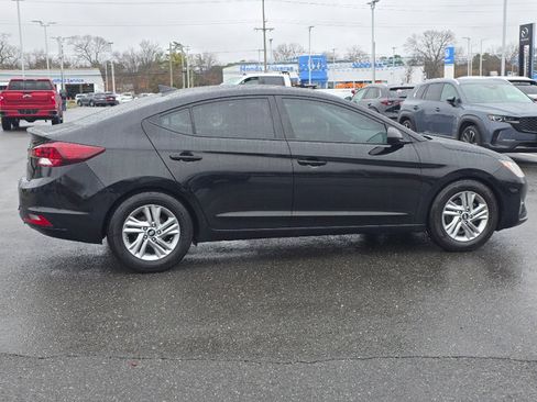 Used 2020 Hyundai Elantra SEL image 17