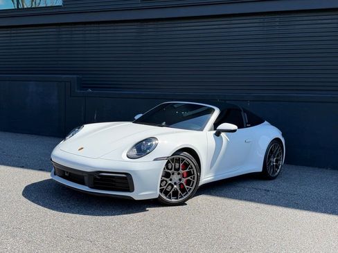 Certified 2022 Porsche 911 Targa 4S image 6