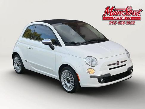 Used 2017 FIAT 500 Lounge FWD image 2