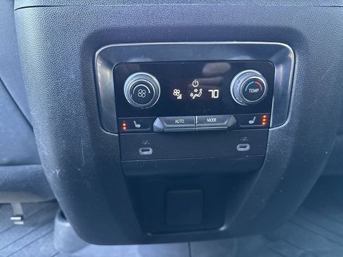 Certified 2023 Chevrolet Suburban High Country AWD/4WD image 29