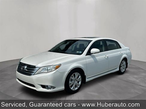 Used 2011 Toyota Avalon FWD image 1