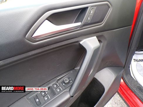 Used 2019 Volkswagen Tiguan SE image 22