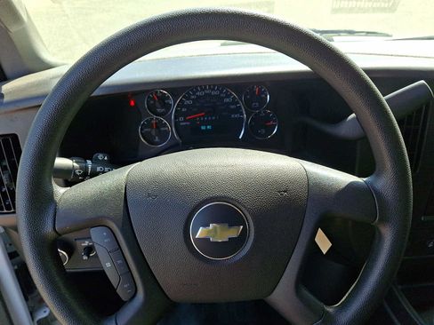 Used 2025 Chevrolet Express 2500 w/ Driver Convenience Package RWD image 19