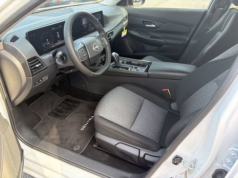 Certified 2026 Nissan Sentra SV w/ SV Convenience Package FWD image 16