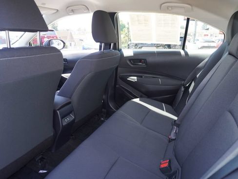 Certified 2025 Toyota Corolla LE FWD image 9