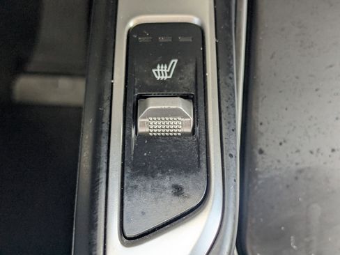 Certified 2023 Kia Sorento S image 31