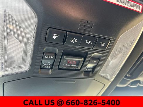 Used 2019 Toyota RAV4 XSE AWD/4WD image 16