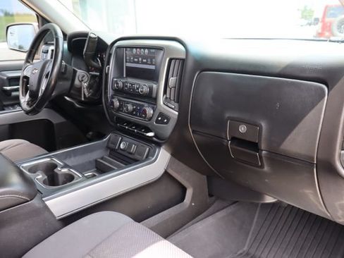 Used 2018 Chevrolet Silverado 1500 LT w/ All Star Edition AWD/4WD image 39