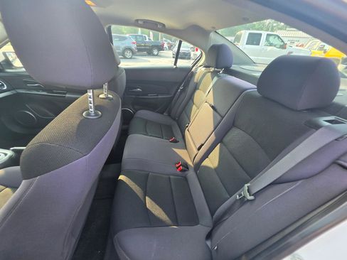 Used 2014 Chevrolet Cruze LT w/ All-Star Edition FWD image 9