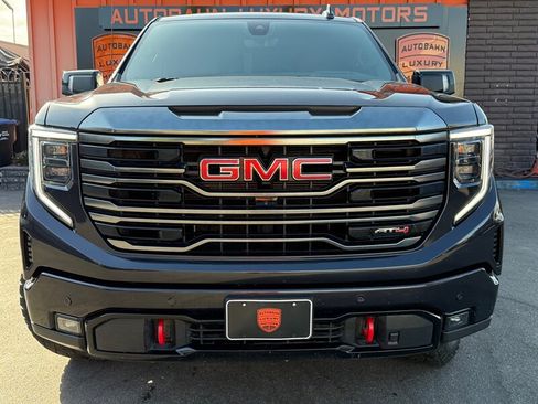 Used 2022 GMC Sierra 1500 AT4 w/ AT4 Premium Package AWD/4WD image 2