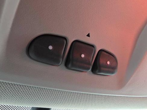 Used 2017 Chevrolet Traverse LT AWD/4WD image 17