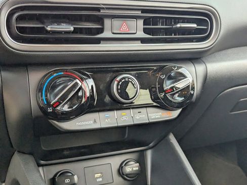Used 2023 Hyundai Kona SEL image 29