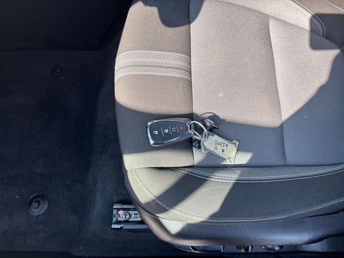 Used 2025 Chevrolet Blazer LT FWD image 20
