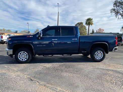 Used 2020 Chevrolet Silverado 2500 LTZ w/ LTZ Convenience Package image 3