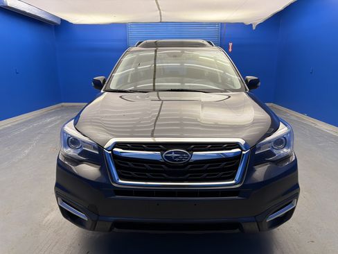 Used 2018 Subaru Forester 2.5i Touring image 3