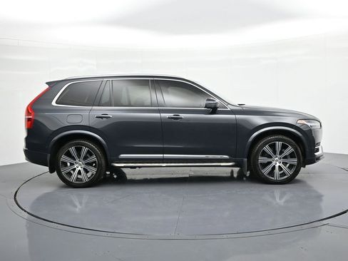 Used 2022 Volvo XC90 T8 Inscription w/ Lounge Package AWD/4WD image 4