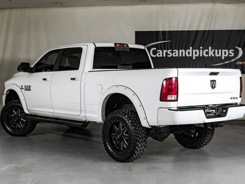 Used 2017 RAM 2500 SLT image 9