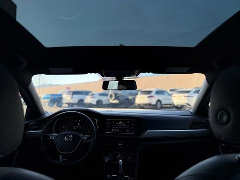 Used 2019 Volkswagen Jetta R-Line w/ R-Line Cold Weather Package image 21