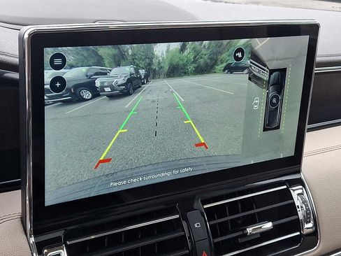 Used 2022 Lincoln Navigator Reserve AWD/4WD image 22