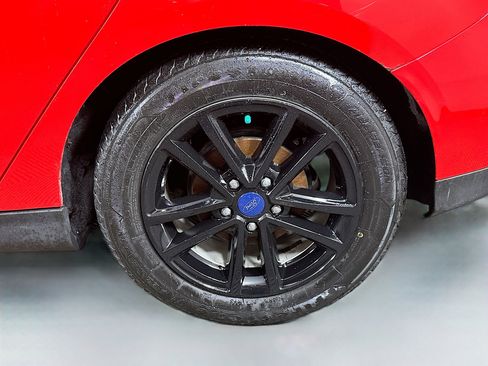 Used 2016 Ford Focus SE w/ Interior Protection Package image 29