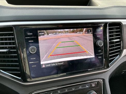 Used 2022 Volkswagen Atlas SE w/ Panoramic Sunroof Package image 11