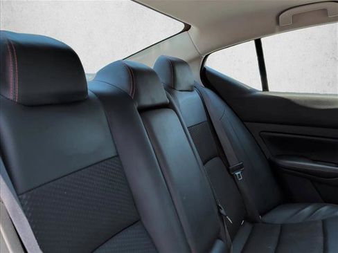 Used 2024 Nissan Altima 2.5 SR FWD image 21