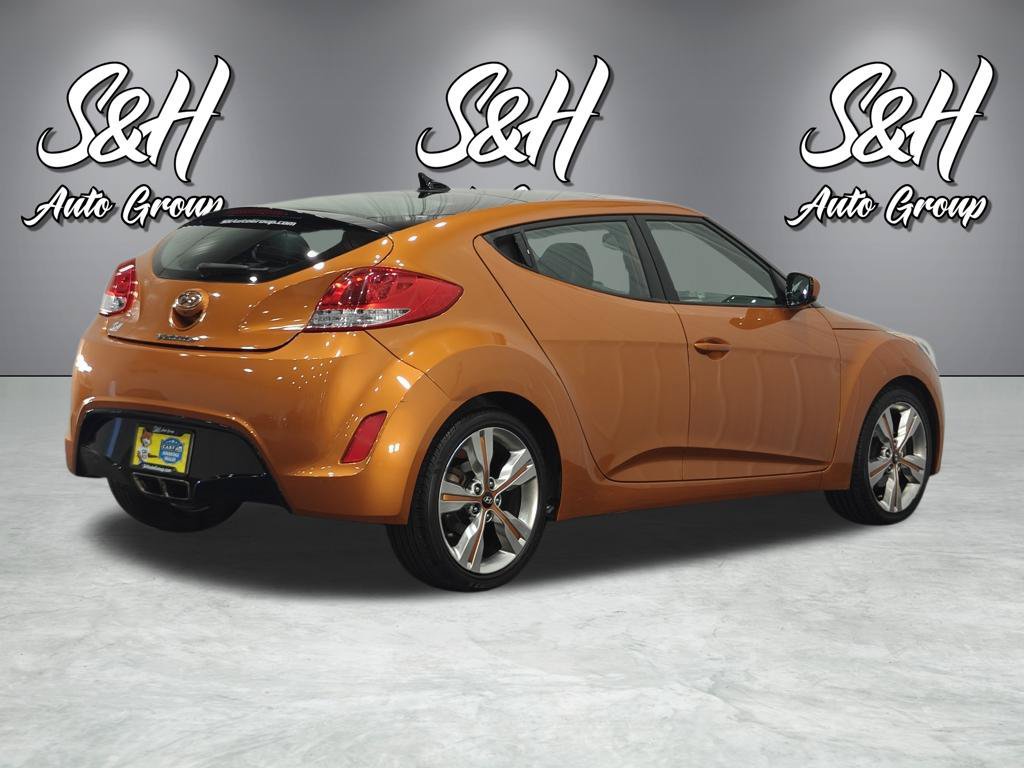 Used 2016 Hyundai Veloster w/ Option Group 02 FWD image 18