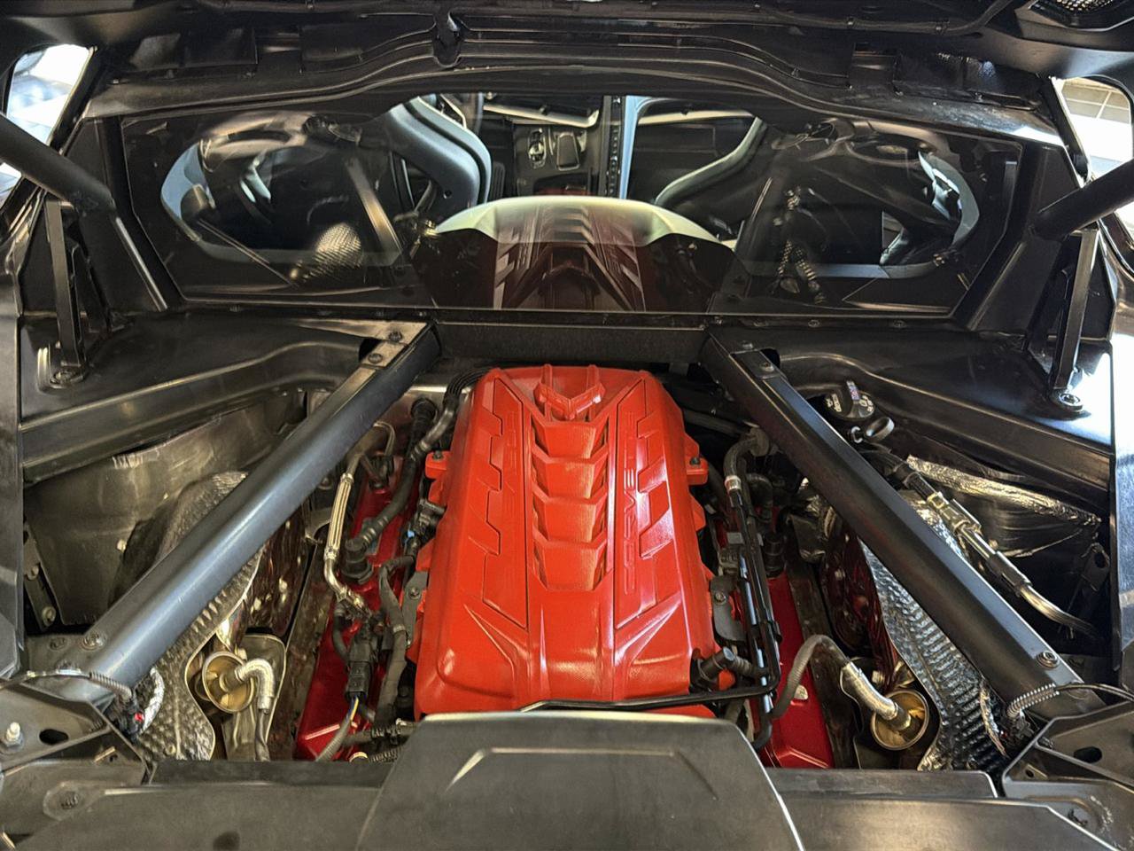 Used 2022 Chevrolet Corvette Stingray Coupe w/ Z51 Performance Package RWD image 18