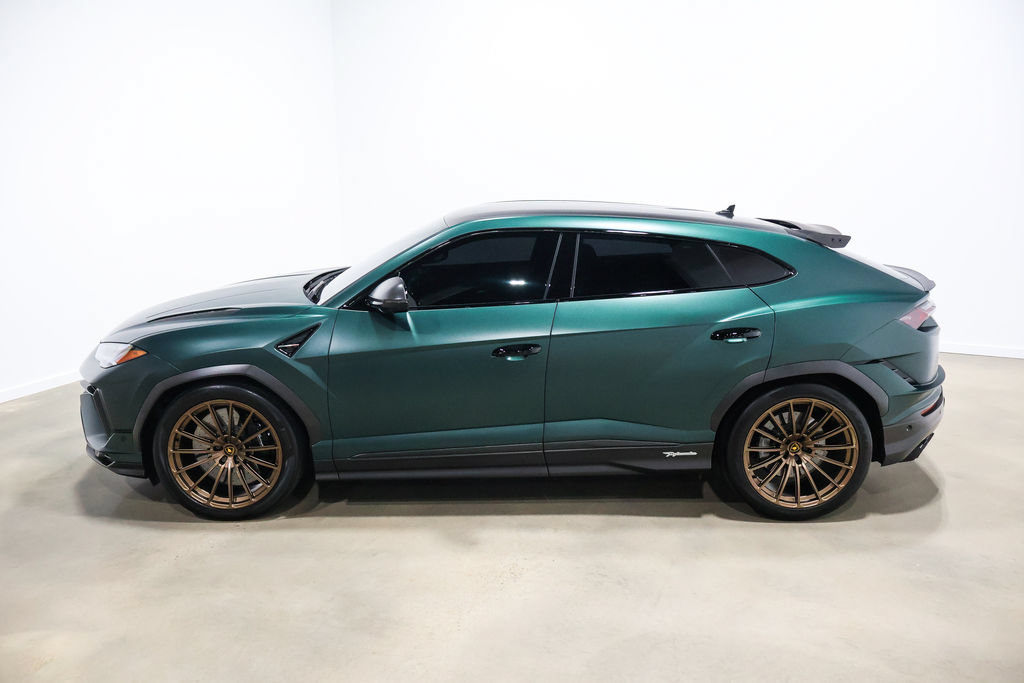 Used 2024 Lamborghini Urus Performante AWD/4WD image 14