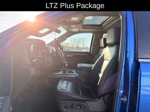 Certified 2022 Chevrolet Silverado 1500 LTZ w/ LTZ Premium Package image 8