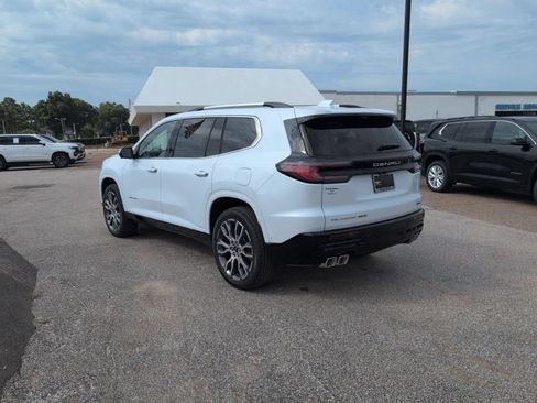 New 2026 GMC Acadia Denali Ultimate AWD/4WD image 3