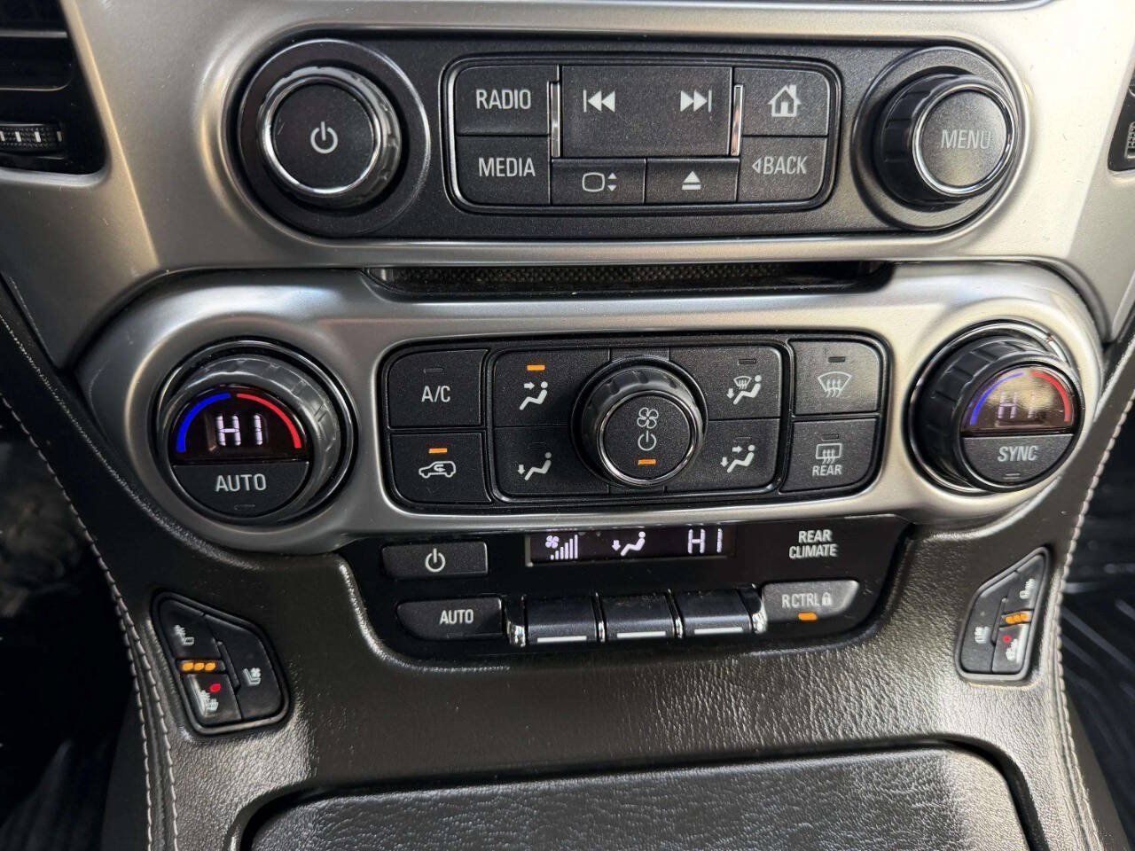 Used 2019 Chevrolet Suburban Premier w/ Premier Plus Edition AWD/4WD image 52