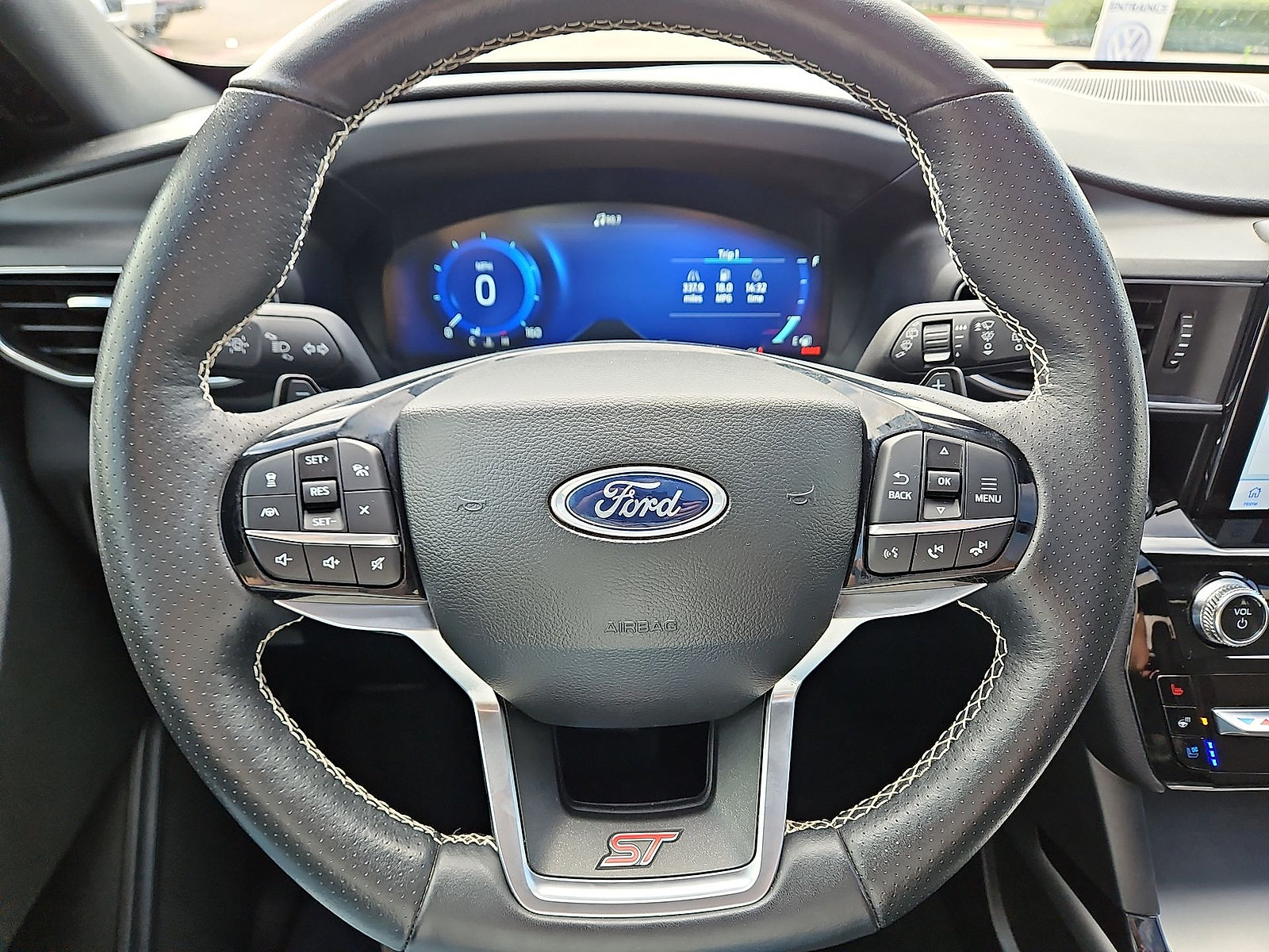 Used 2023 Ford Explorer ST w/ Equipment Group 401A AWD/4WD image 21