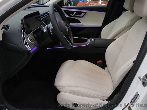 Used 2025 Mercedes-Benz E 450 4MATIC Sedan image 19