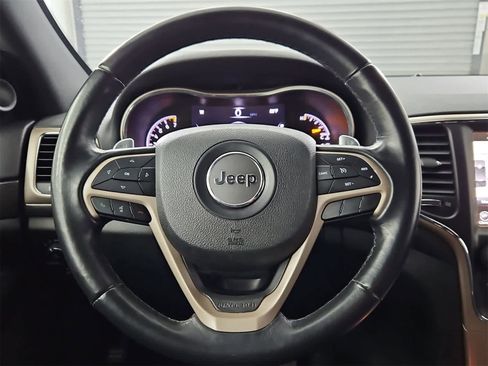 Used 2017 Jeep Grand Cherokee Laredo w/ Quick Order Package 23E image 22