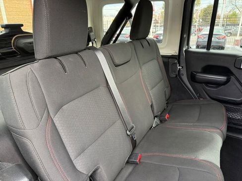 Used 2020 Jeep Wrangler Unlimited Rubicon image 25