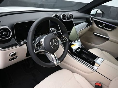 New 2026 Mercedes-Benz GLC 300 image 33
