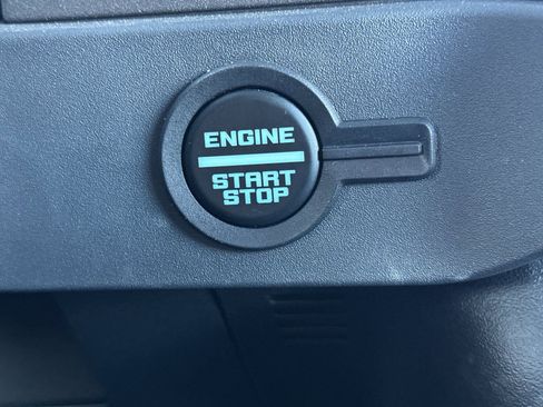 New 2025 Ford Bronco Badlands w/ Sasquatch Package image 24