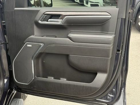 Used 2022 Chevrolet Silverado 1500 LTZ w/ Technology Package image 34