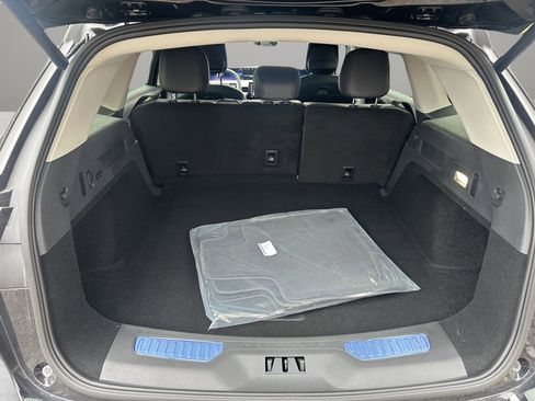 New 2026 Lincoln Nautilus Premier w/ Equipment Group 102A image 7