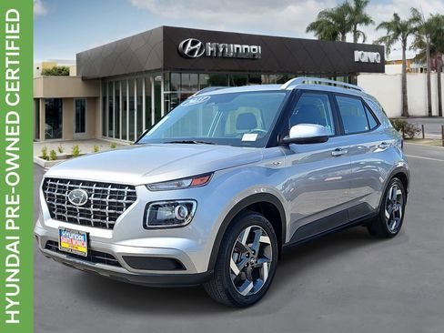 Certified 2023 Hyundai Venue SEL FWD image 7
