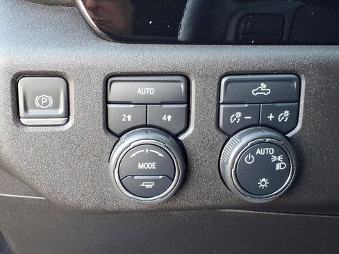 Certified 2023 Chevrolet Silverado 1500 LT image 18