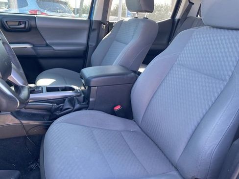 Used 2021 Toyota Tacoma SR5 image 10