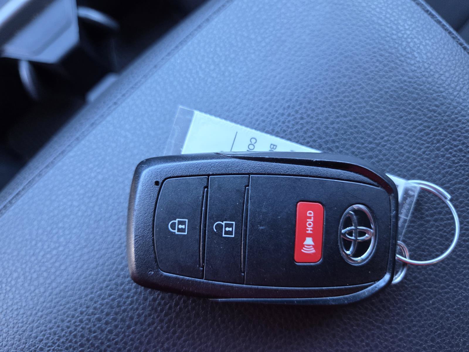 Used 2025 Toyota 4Runner SR5 AWD/4WD image 28