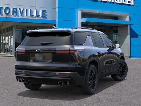 New 2026 Chevrolet Traverse LT w/ Midnight/Sport Edition FWD image 4