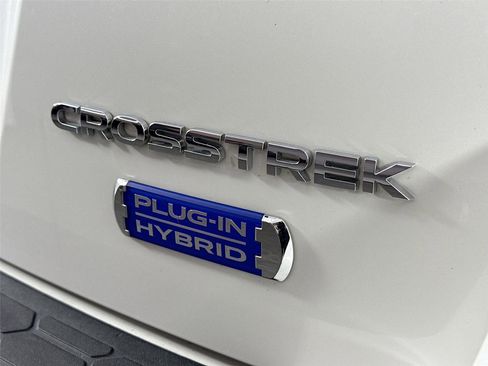 Used 2023 Subaru Crosstrek Hybrid w/ Moonroof Package w/Navigation image 15