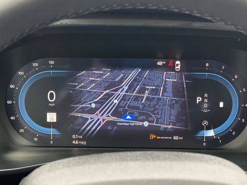 Used 2025 Volvo XC40 B5 Ultra w/ Climate Package image 25