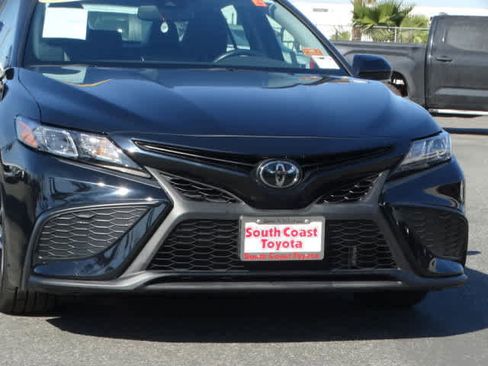 Used 2023 Toyota Camry SE w/ Convenience Package image 4