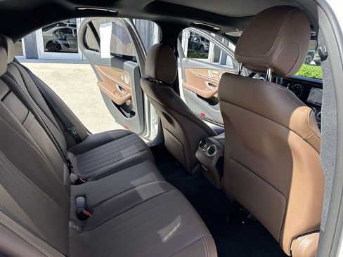 Used 2022 Mercedes-Benz E 350 Sedan w/ Driver Assistance Package image 33