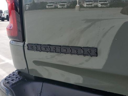 New 2026 RAM 1500 4x4 Crew Cab image 8